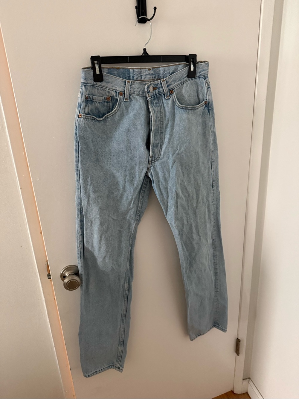 Levi's Women's Straight Light Blue Jeans